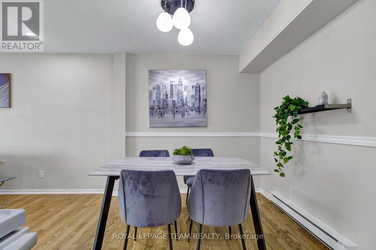 28449355/l-5-banner-road/sheahan-estatestrend-village/ottawa/ontario/K2H8T3_11