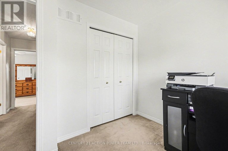 29643950/18-teeswater-street/beaverbrook/ottawa/ontario/K2K2W9_26