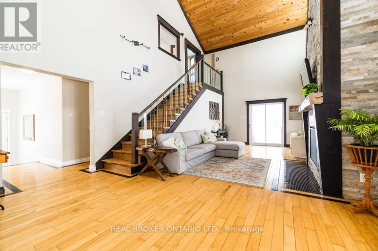 29602839/1916-drummond-concession-7-road/drummond-n-elmsley-drummond-twp/drummondnorth-elmsley/ontario/K7H3C6_12