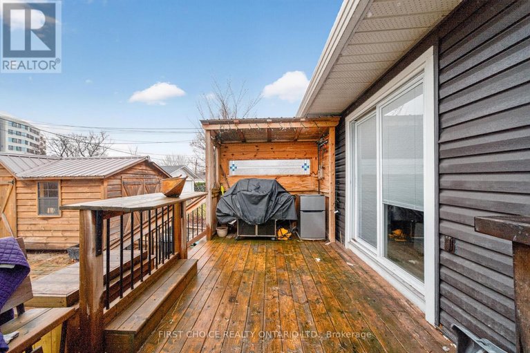 29620538/1307-aurele-street/pineview/ottawa/ontario/K1B3L4_21