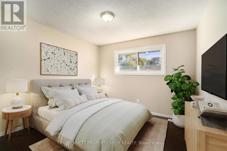 28985816/2606-egan-road/mooneys-bayriverside-park/ottawa/ontario/K1V8N1_10