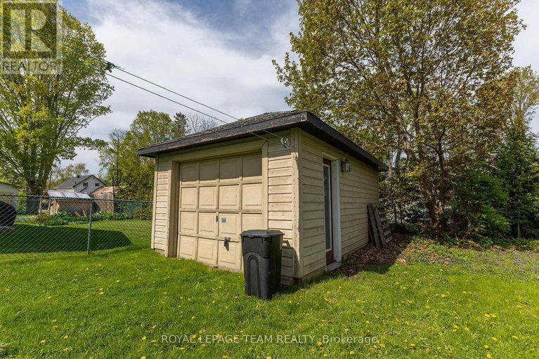 28322288/48-mcgonigal-street-e/arnprior/arnprior/ontario/K7S1L4_21