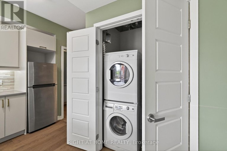 28880149/517-316-bruyere-street/lower-town/ottawa/ontario/K1N0C3_17