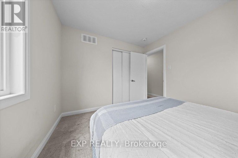 29026864/6347-perth-street/btwn-franktown-rd-fallowfield-rd/ottawa/ontario/K0A2Z0_24