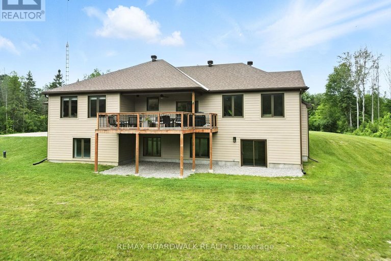 29602220/665-drummond-5b-concession/drummond-n-elmsley-drummond-twp/drummondnorth-elmsley/ontario/K7H3C8_30