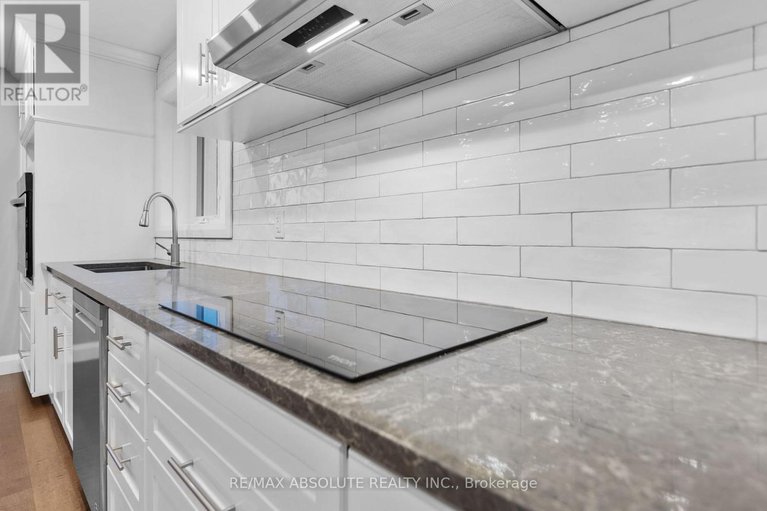 29142158/15-manchester-street/stittsville-central/ottawa/ontario/K2S0R8_15