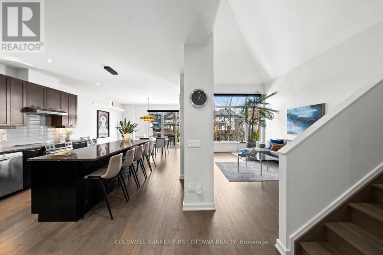 29677665/616-summerhill-street/riverside-southgloucester-glen/ottawa/ontario/K4M0C2_9
