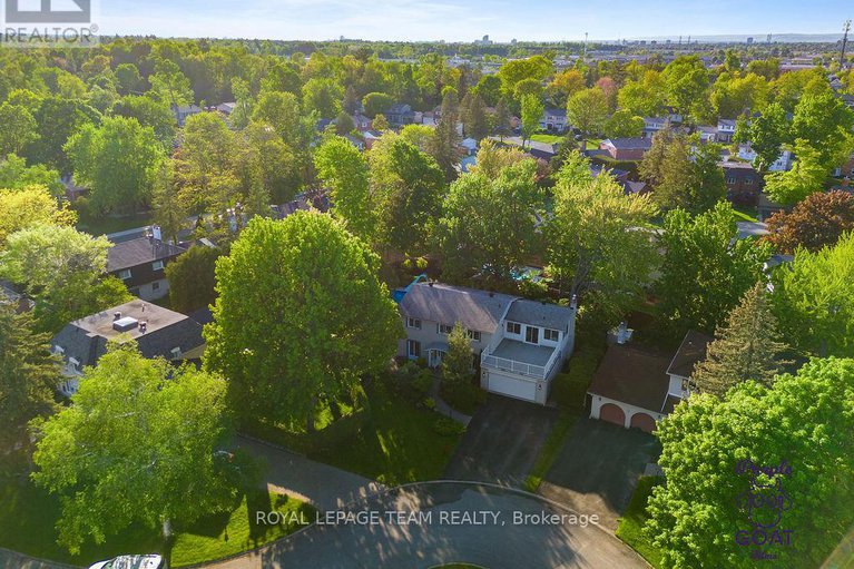 28136010/5-erinlea-court/pineglencountry-place/ottawa/ontario/K2E7C8_49