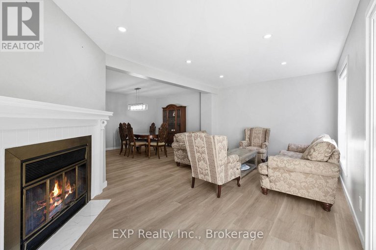 28894160/21-durbin-court/katimavik/ottawa/ontario/K2L3T7_15