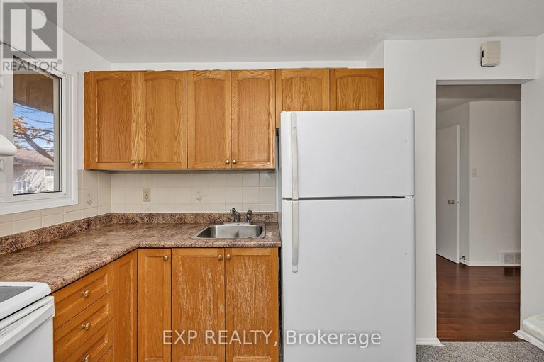 28992851/266-woodfield-drive/tanglewood/ottawa/ontario/K2G3W9_14