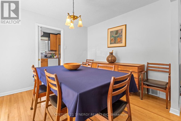 28626680/14-silver-aspen-crescent/blackburn-hamlet/ottawa/ontario/K1B3C5_29