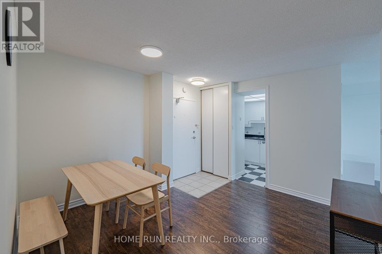 29570422/1111-555-brittany-drive/viscount-alexander-park/ottawa/ontario/K1K4C5_22