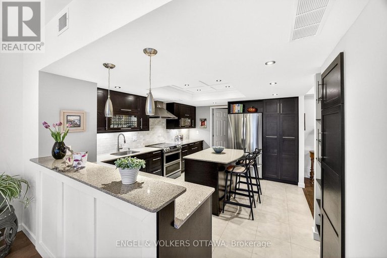 29385389/2404-160-george-street/lower-townbyward-market/ottawa/ontario/K1N9M2_18