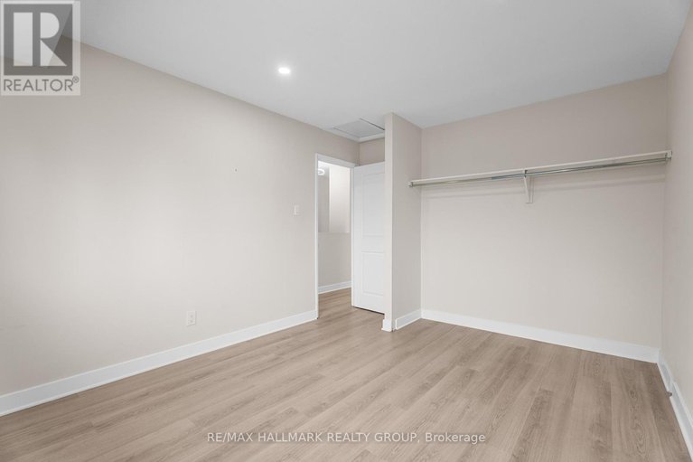 28325913/2788-pimlico-crescent/emerald-woodssawmill-creek/ottawa/ontario/K1T2A8_14