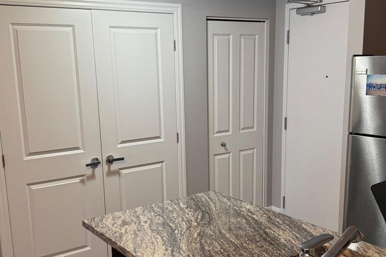 27685363/1603-90-landry-street/vanier/ottawa/ontario/K1L0A9_9