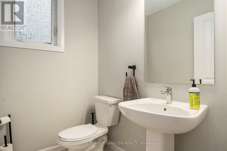 28831580/2067-caltra-crescent/half-moon-bay/ottawa/ontario/K2J6V5_5