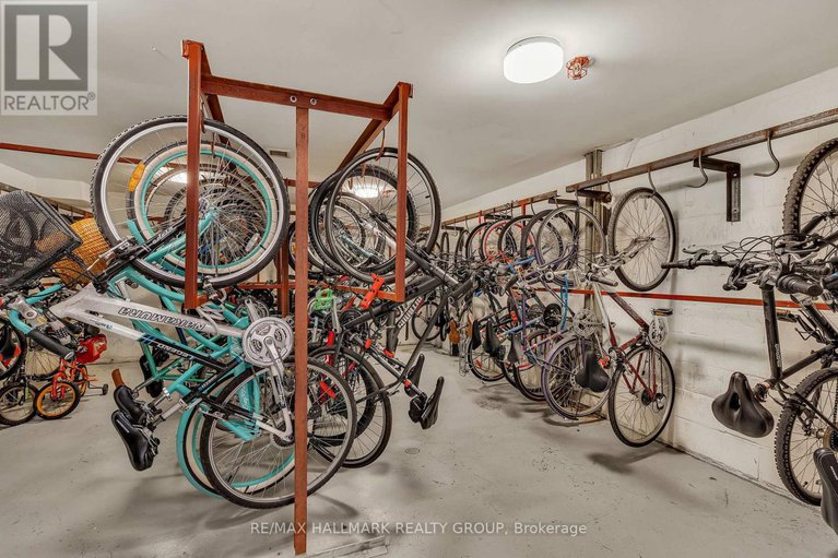 29435798/315-1100-ambleside-drive/woodroffe/ottawa/ontario/K2B8G6_32