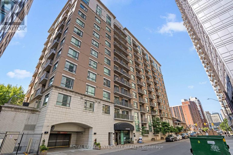 29160296/309-200-besserer-street-n/sandy-hill/ottawa/ontario/K1N0A7_2