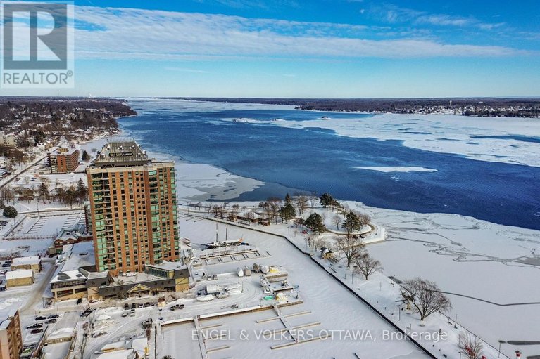 29337561/1802-15-st-andrew-street/brockville/brockville/ontario/K6V0B8_46