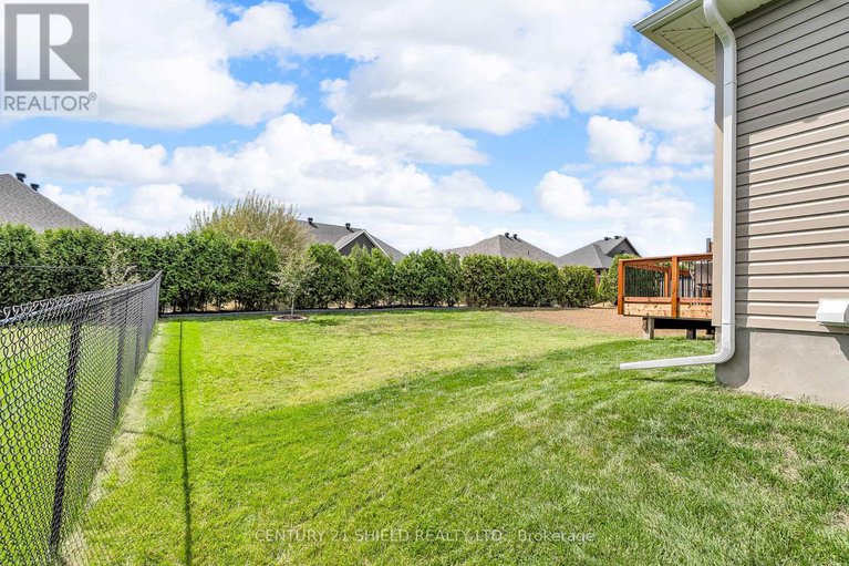 29232370/34-forrester-way/long-sault/south-stormont/ontario/K0C1P0_25