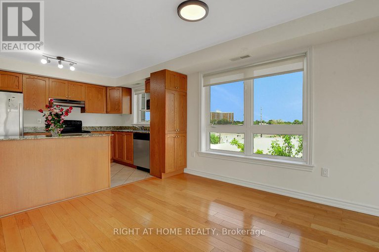 28433463/301-14-norice-street/meadowlandscrestview/ottawa/ontario/K2G2X4_11