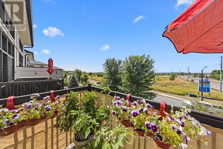 29278384/606-brian-good-avenue/riverside-southgloucester-glen/ottawa/ontario/K4M0G7_64