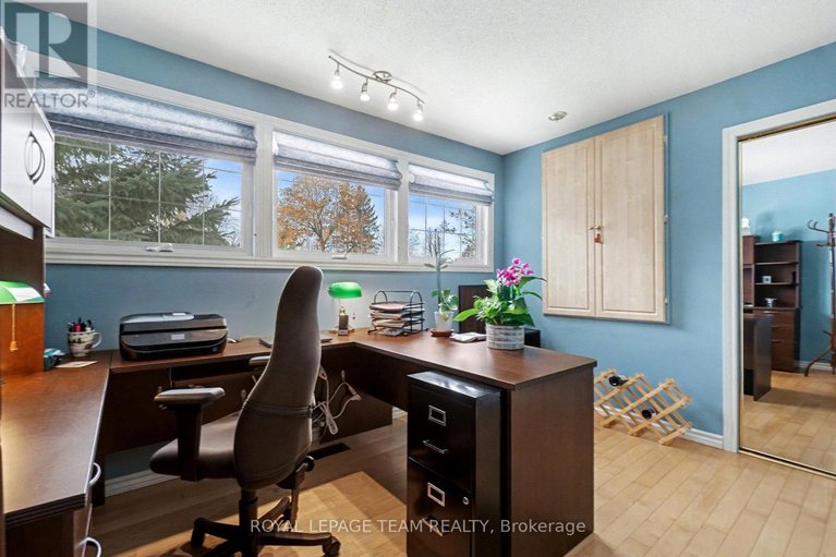 29674279/30-juniper-court/borden-farmstewart-farmcarleton-heightsparkwood-hills/ottawa/ontario/K2E5M6_21