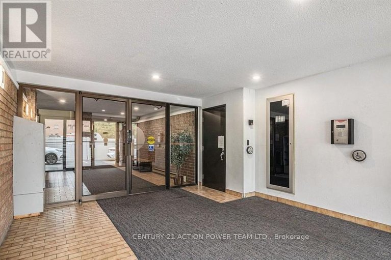 29632846/110-316-savard-avenue/vanier/ottawa/ontario/K1L7S2_4