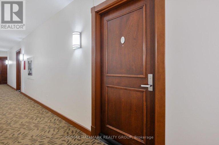 28484234/706-200-rideau-street/sandy-hill/ottawa/ontario/K1N5Y1_6