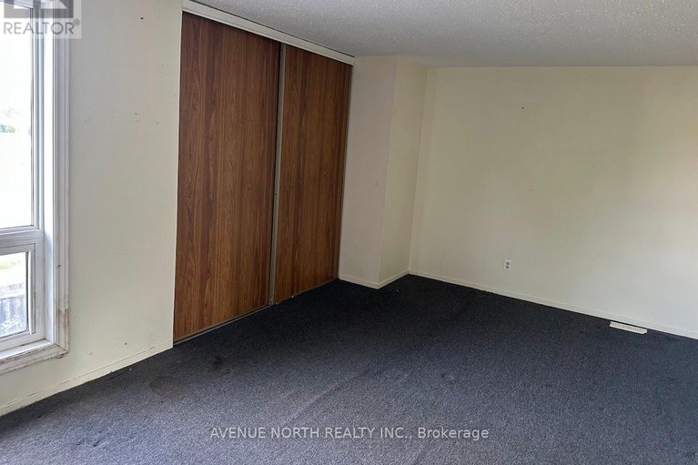 28845916/60-1771-dondale-street/pineview/ottawa/ontario/K1B5H7_7