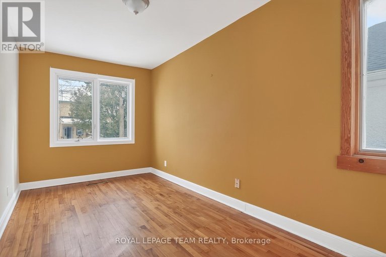 29546400/336-ducharme-boulevard/vanier/ottawa/ontario/K1L6T6_14