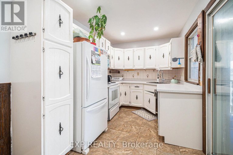 29113724/329-donald-street/overbrookcastle-heights/ottawa/ontario/K1K1M4_6