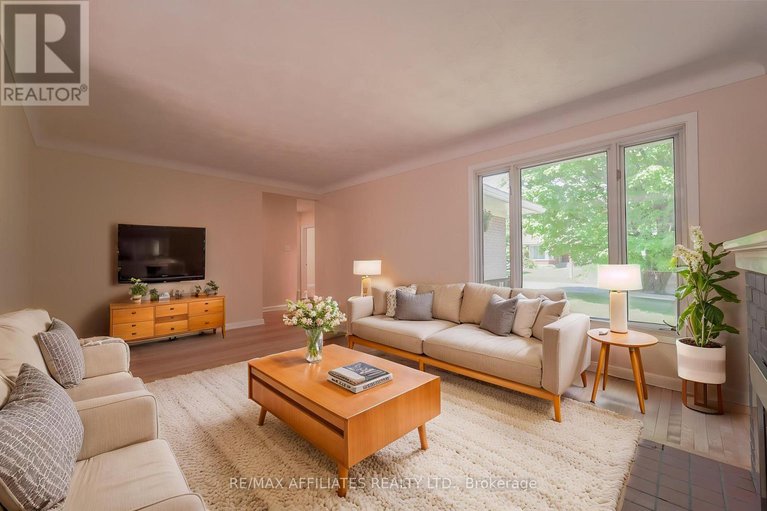 28513866/536-browning-avenue/riverview-park/ottawa/ontario/K1G0T4_8