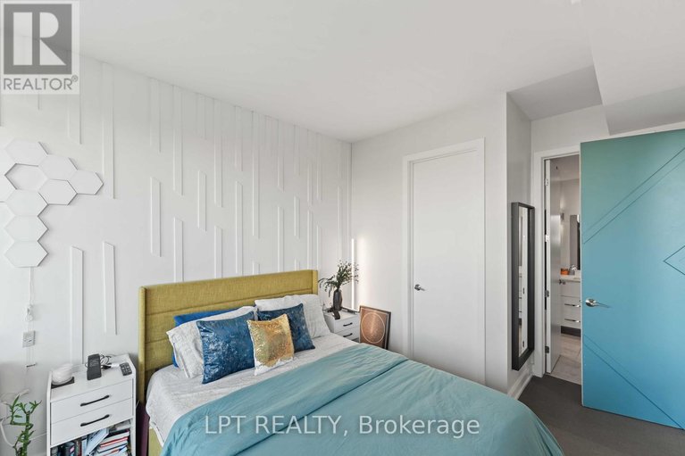 29590861/307-111-champagne-avenue-s/west-centre-town/ottawa/ontario/K1S5V3_22