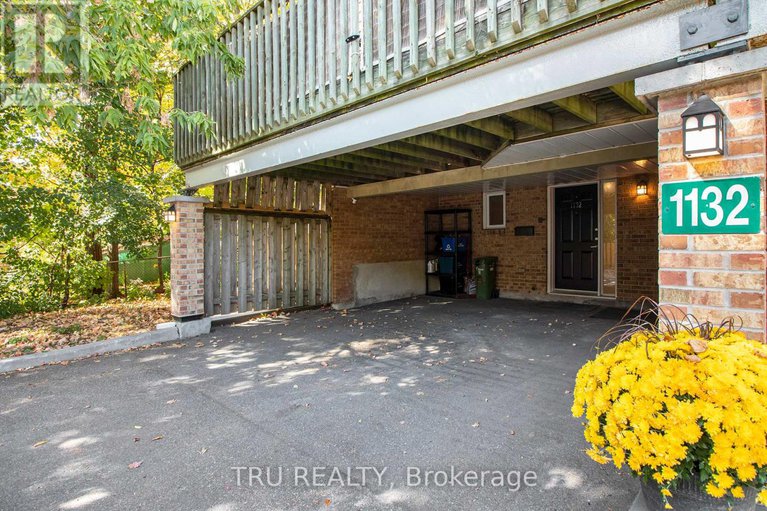28954412/1132-chimney-hill-way/beacon-hill-south/ottawa/ontario/K1J8Z6_2
