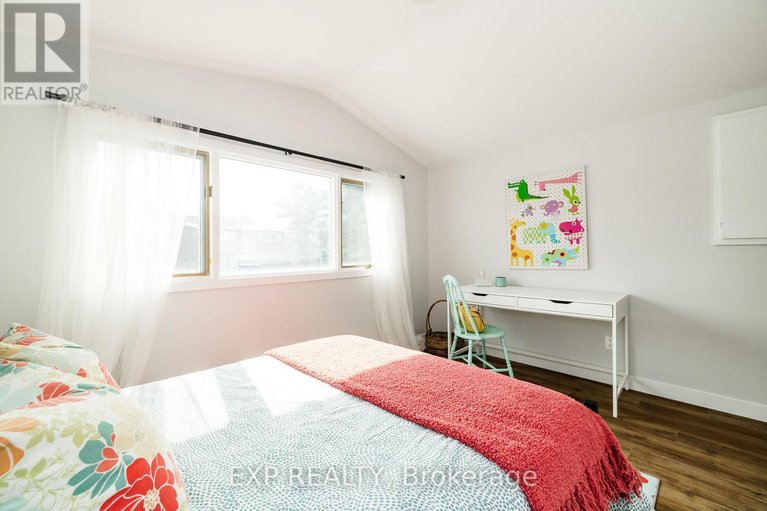 29612594/2196-plesser-street/elmvale-acresurbandale/ottawa/ontario/K1G2X3_22