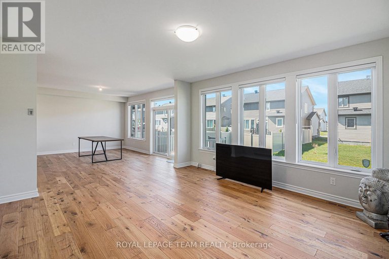 28929562/486-central-park-boulevard/village-of-russell/russell/ontario/K4R0C7_7