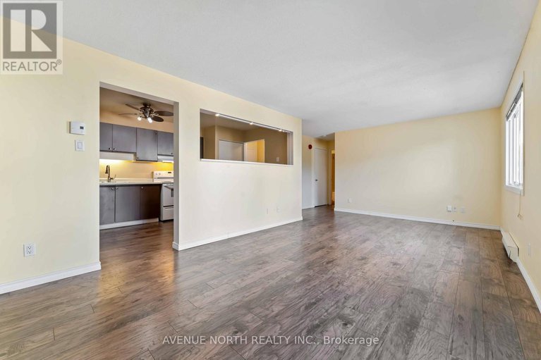 29011609/200-214-viewmount-drive/borden-farmstewart-farmcarleton-heightsparkwood-hills/ottawa/ontario/K2E7X3_20