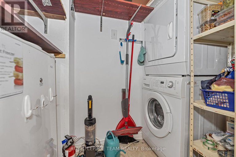 28418448/307-202-hinchey-avenue/mechanicsville/ottawa/ontario/K1Y1L7_18