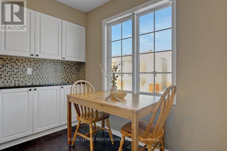 29329545/95-manhattan-crescent/central-park/ottawa/ontario/K2C4B7_14