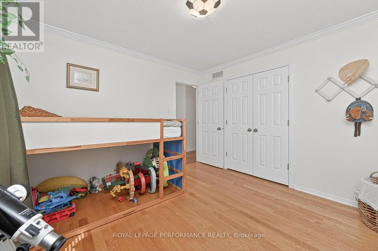 29575715/1665-frenette-street/fallingbrookgardenway-south/ottawa/ontario/K4A4L4_32