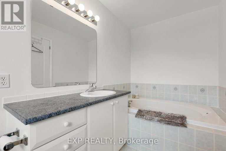 28587285/23-southpointe-avenue/longfields/ottawa/ontario/K2J4V4_34
