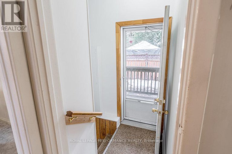 28070954/167-mafeking-avenue/manor-park/ottawa/ontario/K1K2V4_4