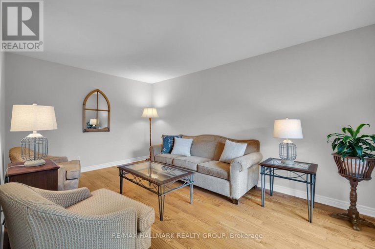 28637166/610-steller-street/fallingbrookpineridge/ottawa/ontario/K4A1N1_6