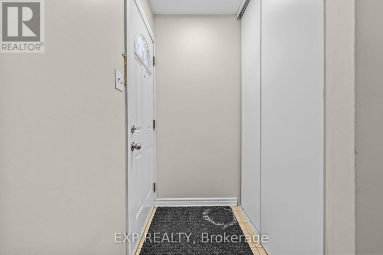 29657296/i-5-banner-road/sheahan-estatestrend-village/ottawa/ontario/K2H8T3_2