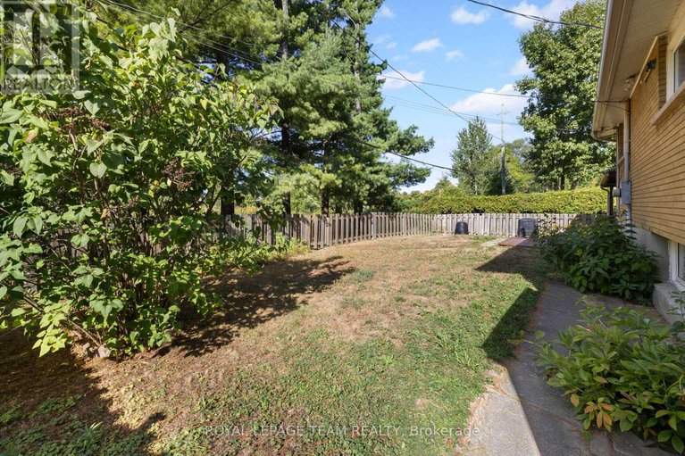 28874346/660-sandra-avenue/elmvale-acres/ottawa/ontario/K1G2Z8_25