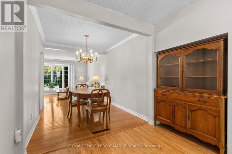 28945911/5-revol-road/merivale-gardens/ottawa/ontario/K2G0B8_15