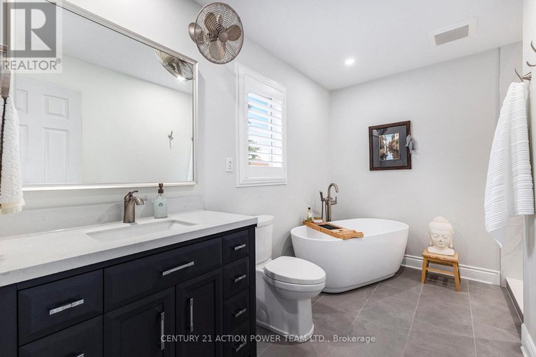 28927560/1017-sheenboro-crescent/fallingbrookpineridge/ottawa/ontario/K4A3M8_22