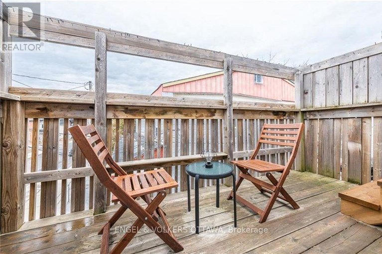 29565918/223-carruthers-avenue/hintonburg/ottawa/ontario/K1Y1N8_19