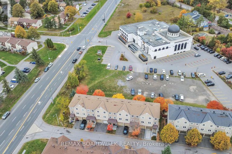 29140441/714-sanibel-private/westcliffe-estates/ottawa/ontario/K2H0A8_5